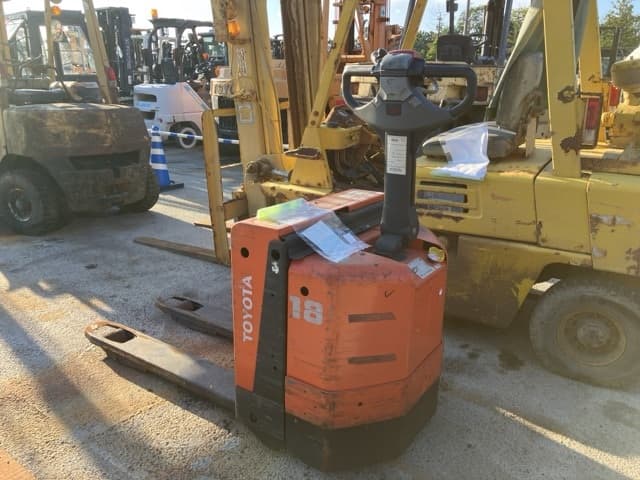 Battery Forklift — Auction (lot 8456-2811)