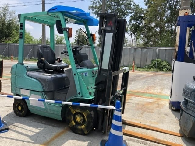 Forklift — Auction (lot 8456-2812)