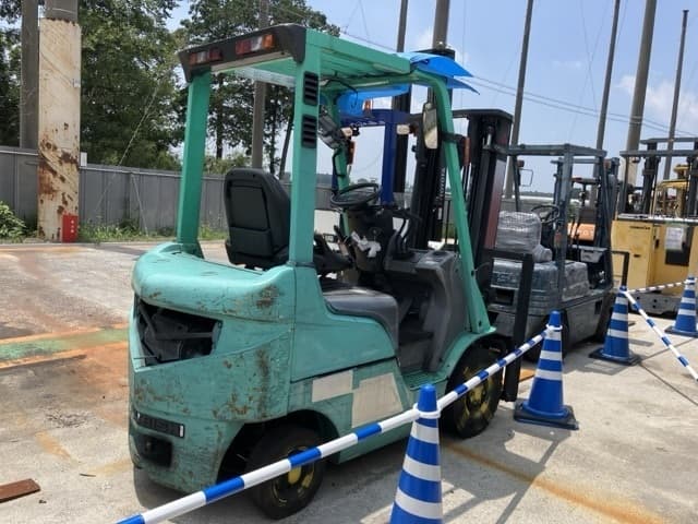 Forklift — Auction (lot 8456-2812)