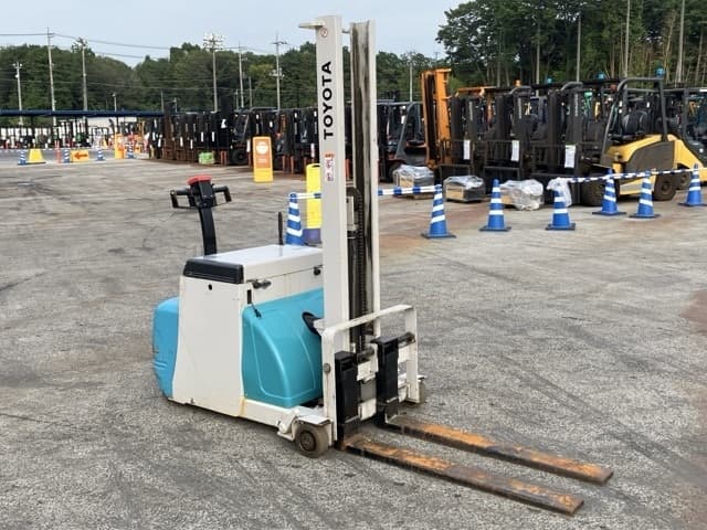 Battery Forklift — Auction (lot 8456-2814)