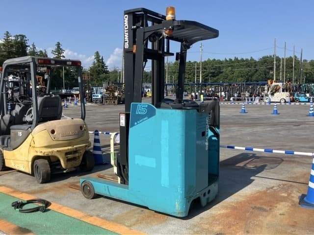 Reach Forklift — Auction (lot 8456-2815)