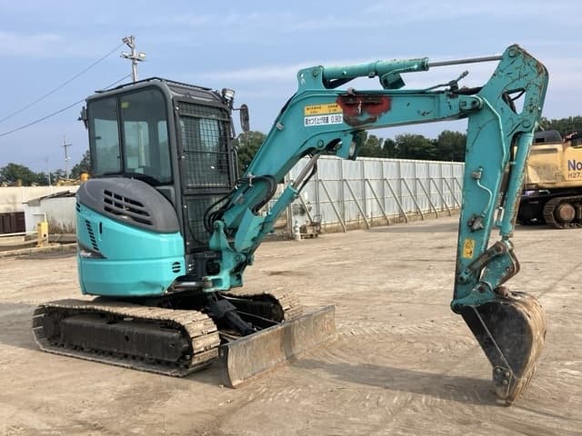 MINI EXCAVATOR — Auction (lot 8456-283)