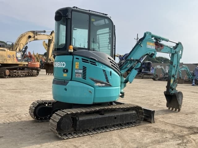 MINI EXCAVATOR — Auction (lot 8456-283)