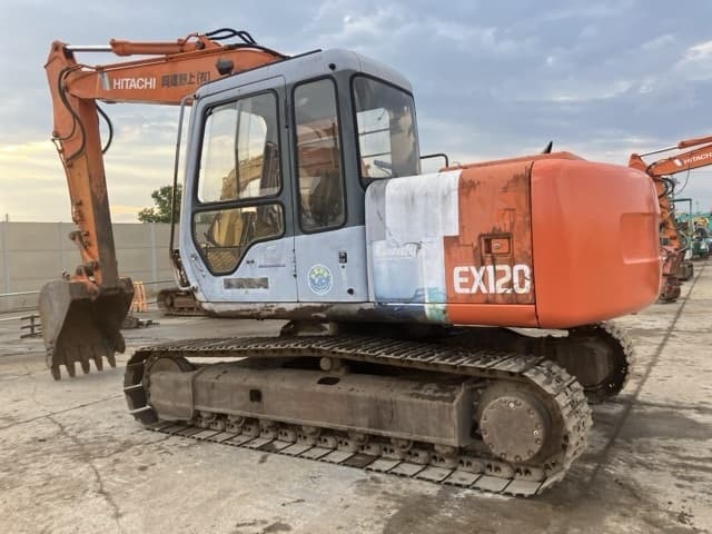 EXCAVATOR — Auction (lot 8456-284)