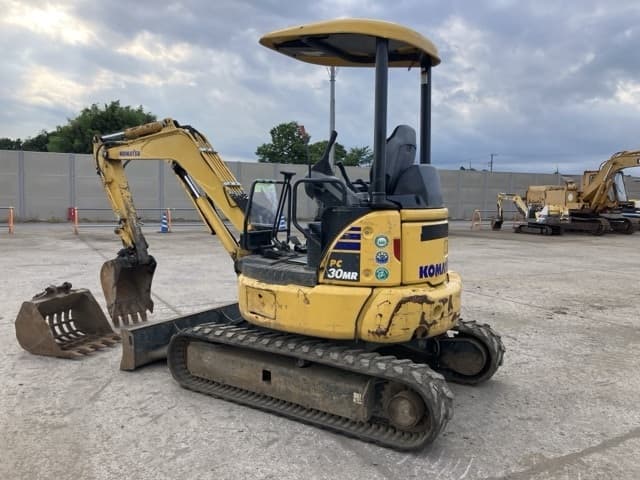 MINI EXCAVATOR — Auction (lot 8456-285)