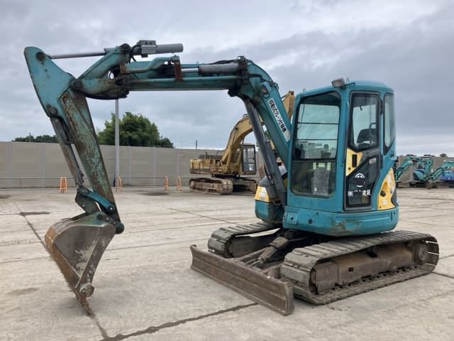 MINI EXCAVATOR — Auction (lot 8456-29)