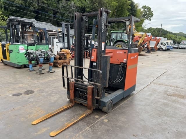 Reach Forklift — Auction (lot 8456-29002)