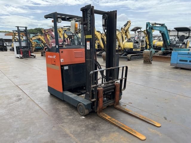 Reach Forklift — Auction (lot 8456-29002)