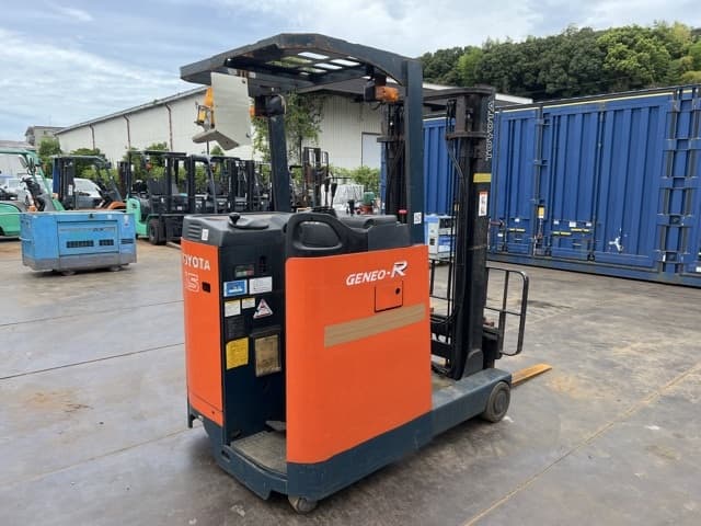 Reach Forklift — Auction (lot 8456-29002)