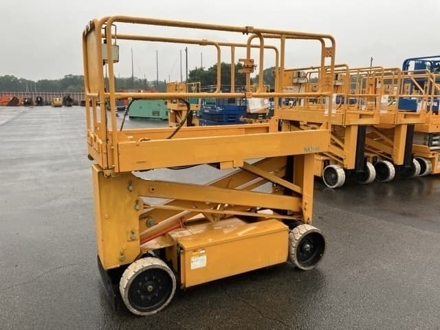 AERIAL WORK PLATFORM — Auction (lot 8456-296)