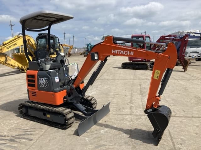 MINI EXCAVATOR — Auction (lot 8456-3)