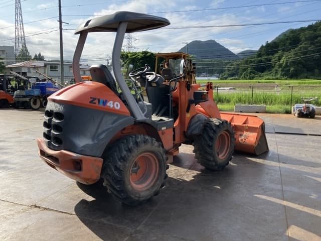 MINI WHEEL LOADER — Auction (lot 8456-30001)