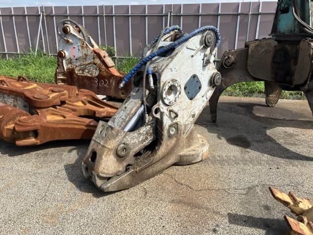 Crusher — Auction (lot 8456-3004)