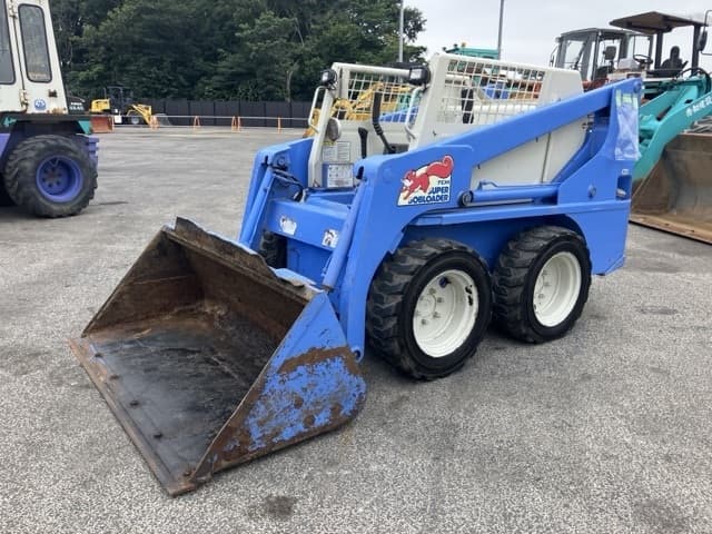 SKID STEER LOADER — Auction (lot 8456-301)