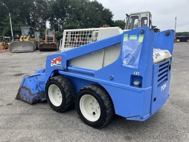 SKID STEER LOADER — Auction (lot 8456-301)