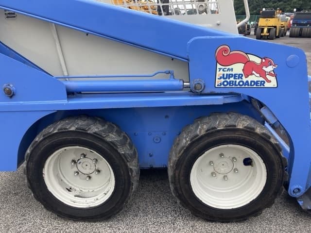 SKID STEER LOADER — Auction (lot 8456-301)