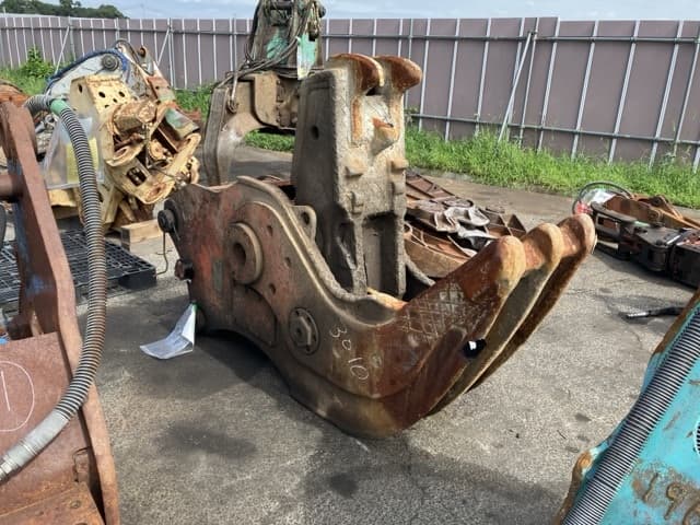 Crusher — Auction (lot 8456-3010)