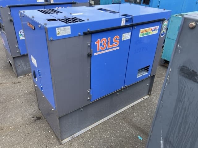 Generator — Auction (lot 8456-3019)