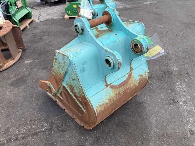 Bucket — Auction (lot 8456-3022)