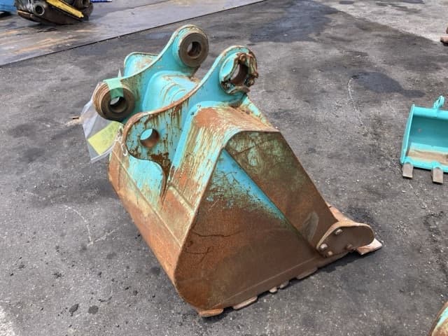 Bucket — Auction (lot 8456-3023)