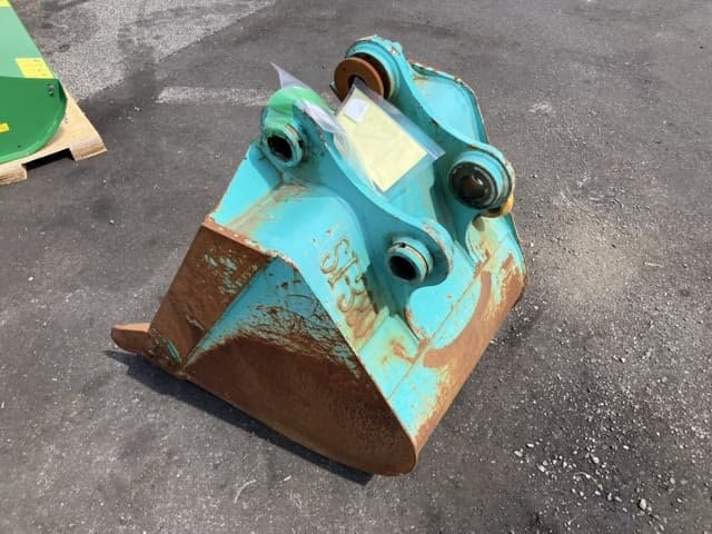 Bucket — Auction (lot 8456-3024)