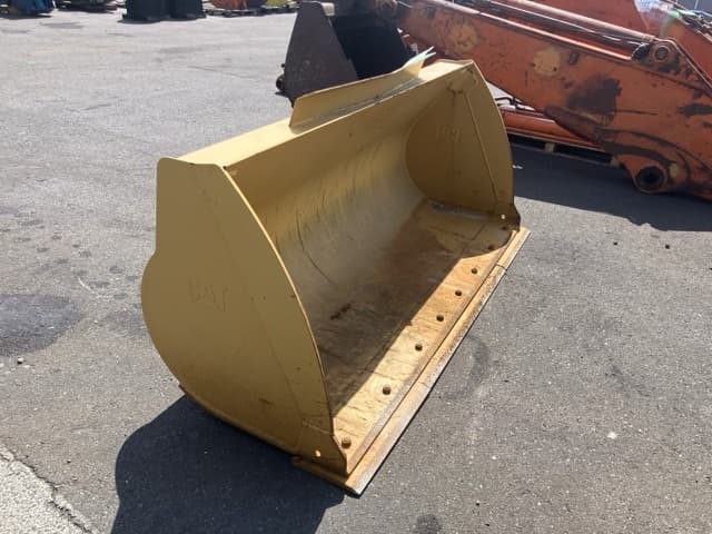 Bucket — Auction (lot 8456-3033)