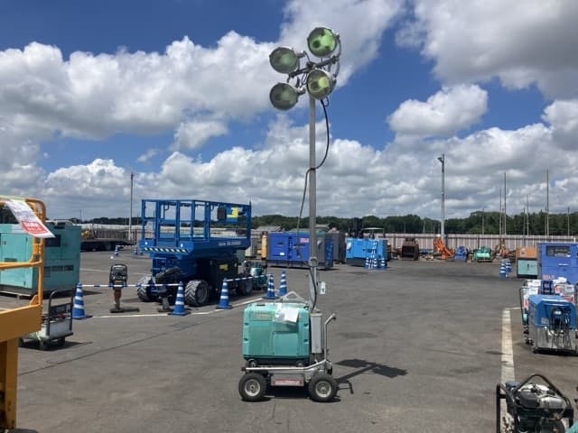 Floodlight — Auction (lot 8456-3039)