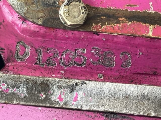 Bucket — Auction (lot 8456-3042)