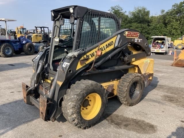 SKID STEER LOADER — Auction (lot 8456-305)
