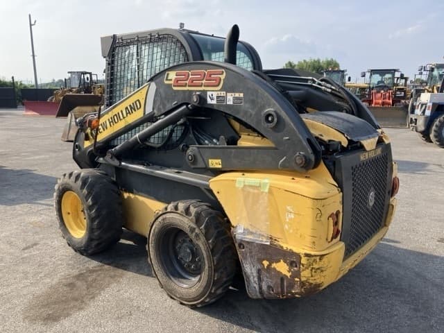 SKID STEER LOADER — Auction (lot 8456-305)