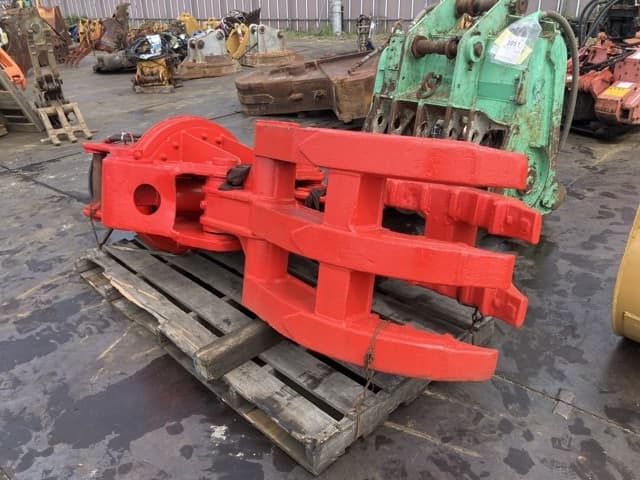 Fork — Auction (lot 8456-3052)