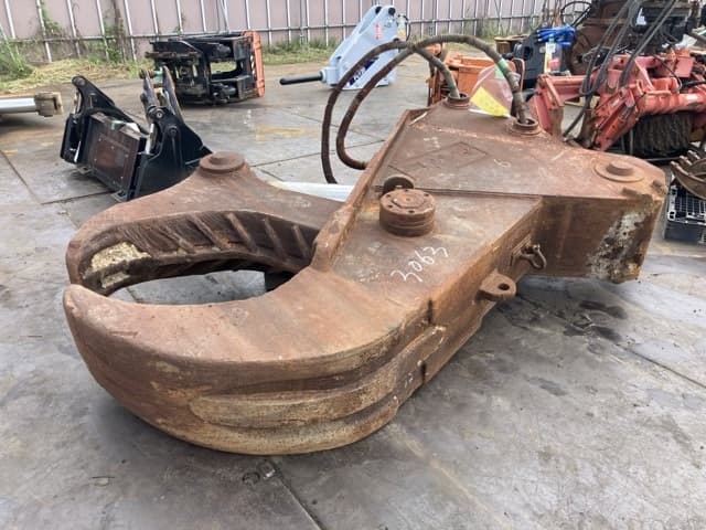 Crusher — Auction (lot 8456-3063)