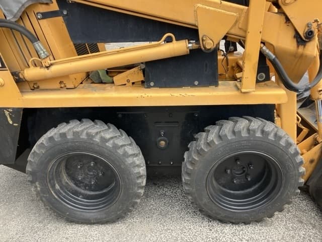 SKID STEER LOADER — Auction (lot 8456-307)