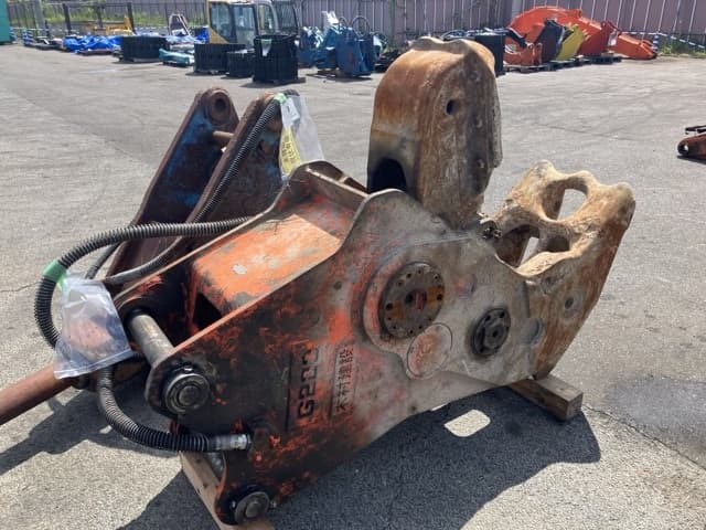Crusher — Auction (lot 8456-3076)
