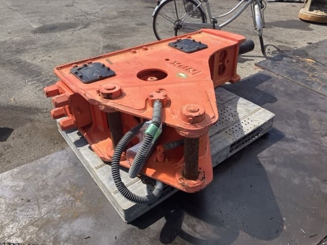 Breaker — Auction (lot 8456-3078)