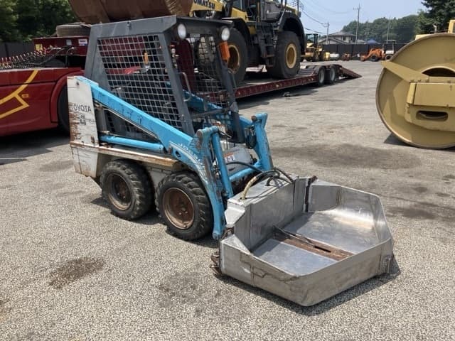 SKID STEER LOADER — Auction (lot 8456-308)