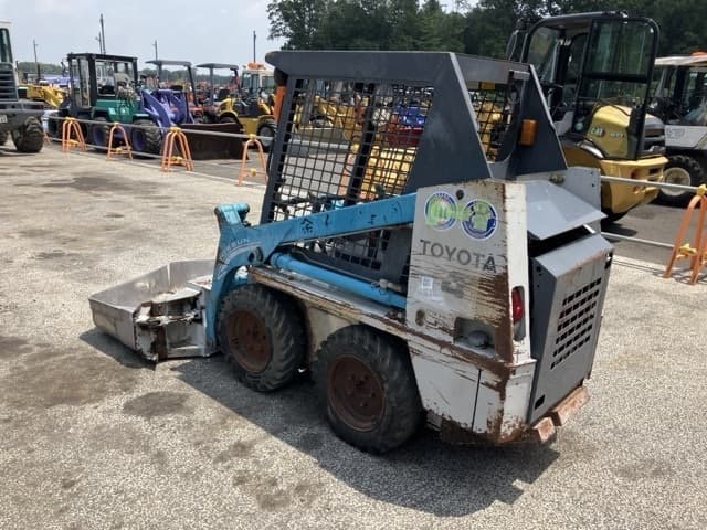 SKID STEER LOADER — Auction (lot 8456-308)