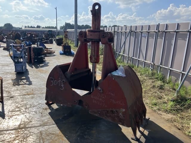 Bucket — Auction (lot 8456-3083)