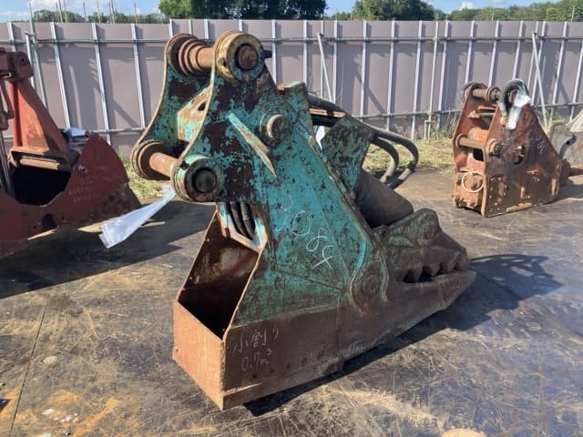 Crusher — Auction (lot 8456-3084)
