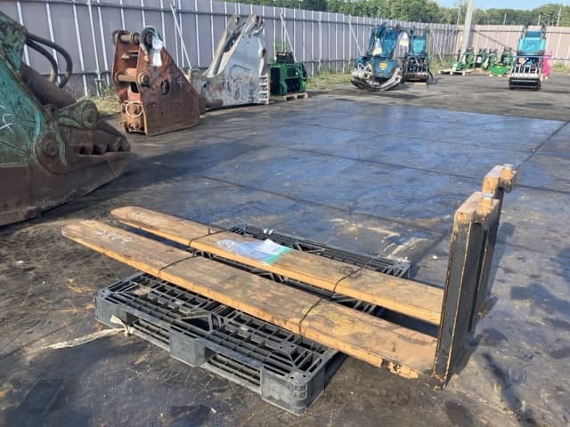 Forklift Nail — Auction (lot 8456-3085)