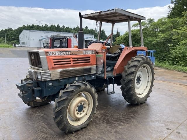 Tractor — Auction (lot 8456-31002)