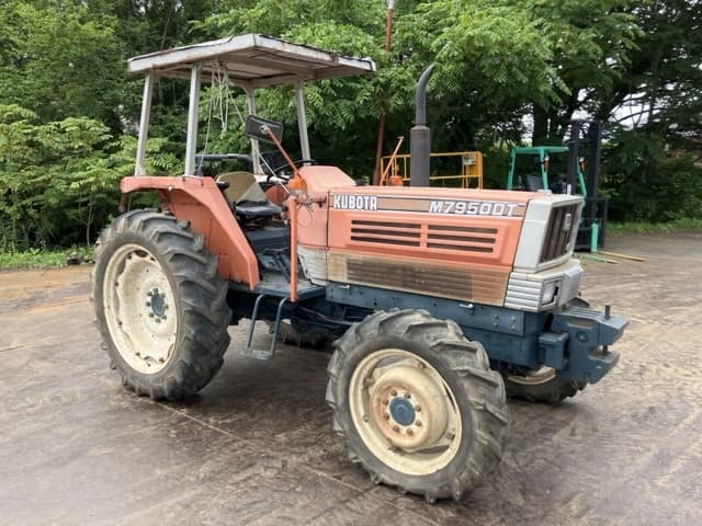 Tractor — Auction (lot 8456-31002)