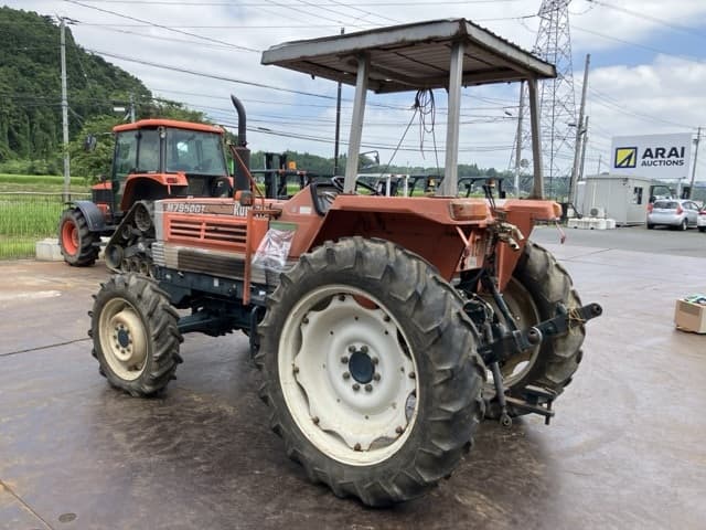 Tractor — Auction (lot 8456-31002)
