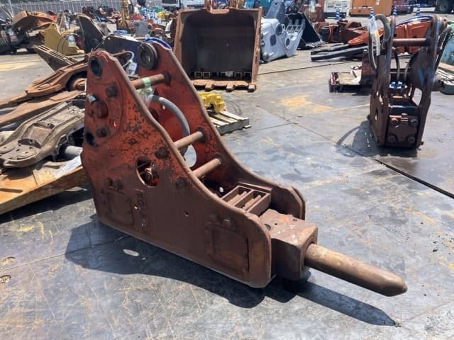 Breaker — Auction (lot 8456-3124)
