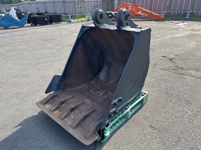 Bucket — Auction (lot 8456-3127)