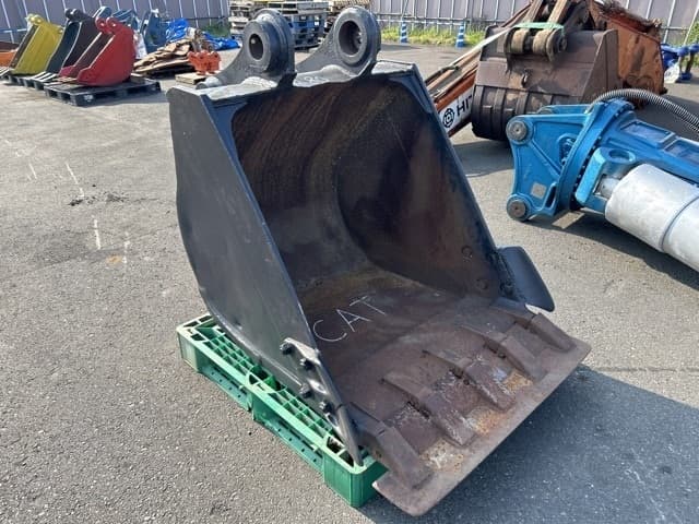 Bucket — Auction (lot 8456-3127)
