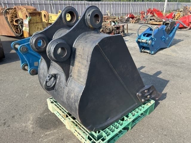 Bucket — Auction (lot 8456-3127)