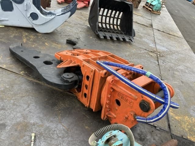 Crusher — Auction (lot 8456-3130)