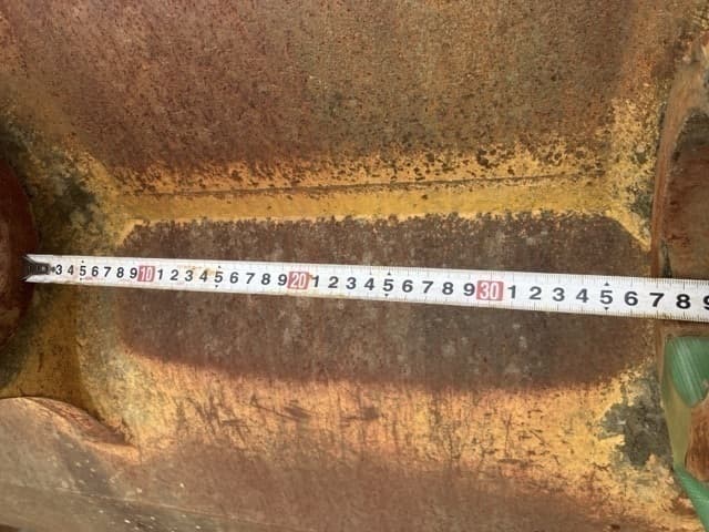 Bucket — Auction (lot 8456-3131)
