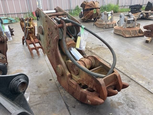 Crusher — Auction (lot 8456-3136)